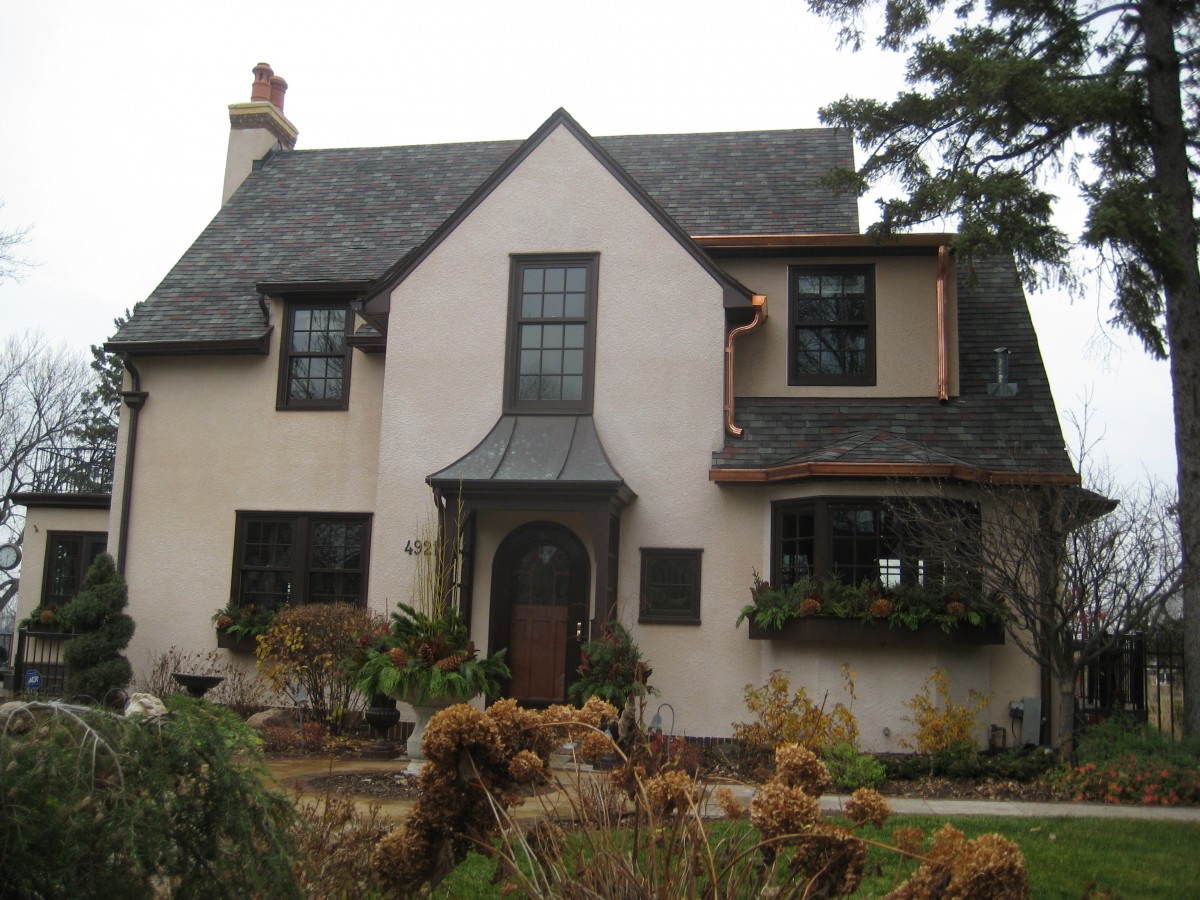 <p>Here is a view of the exterior of the home – to the right of the center gable you will see the dormer that was added to expand the bathroom.</p>
