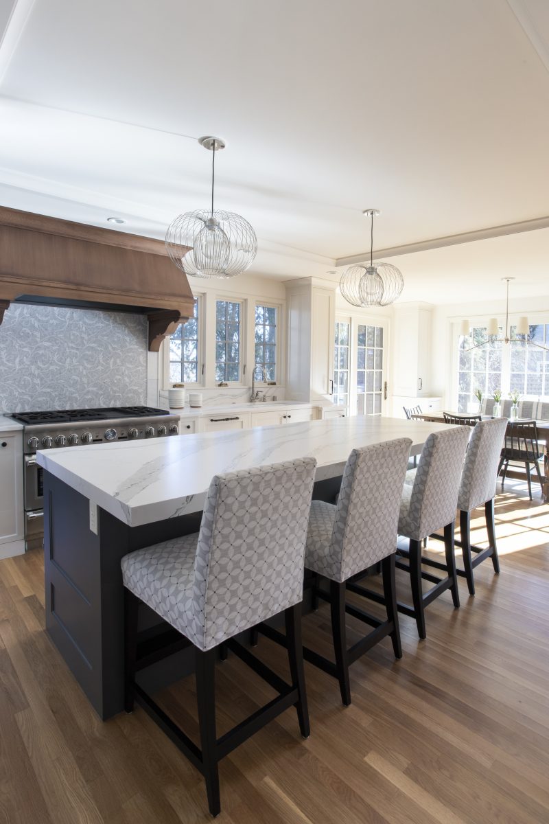 <p>A leafy, marble mosaic at the range brings the nature surrounding the home into the kitchen and complements the light palette pairing well with the Brittanica Cambria counters. The island was embellished with built-in footrest.</p>
<p><iframe loading="lazy" src="https://my.matterport.com/show/?m=7Zy8fBQLJFF" width="853" height="480" frameborder="0" allowfullscreen="allowfullscreen"></iframe></p>
